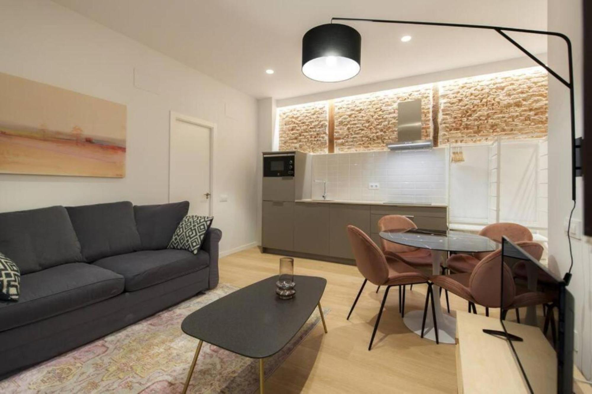 מדריד Apartamentos En La Latiina מראה חיצוני תמונה