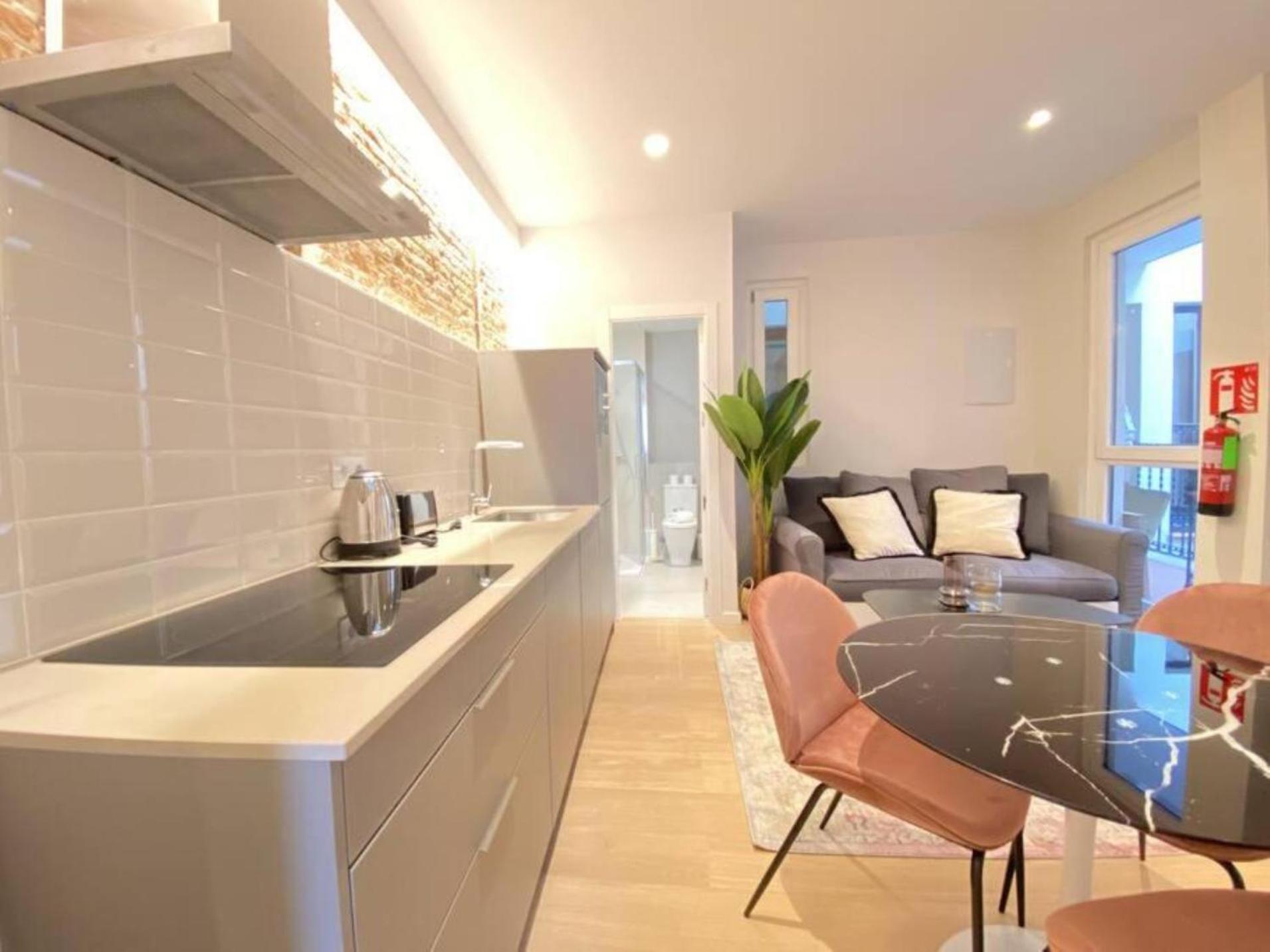 מדריד Apartamentos En La Latiina מראה חיצוני תמונה